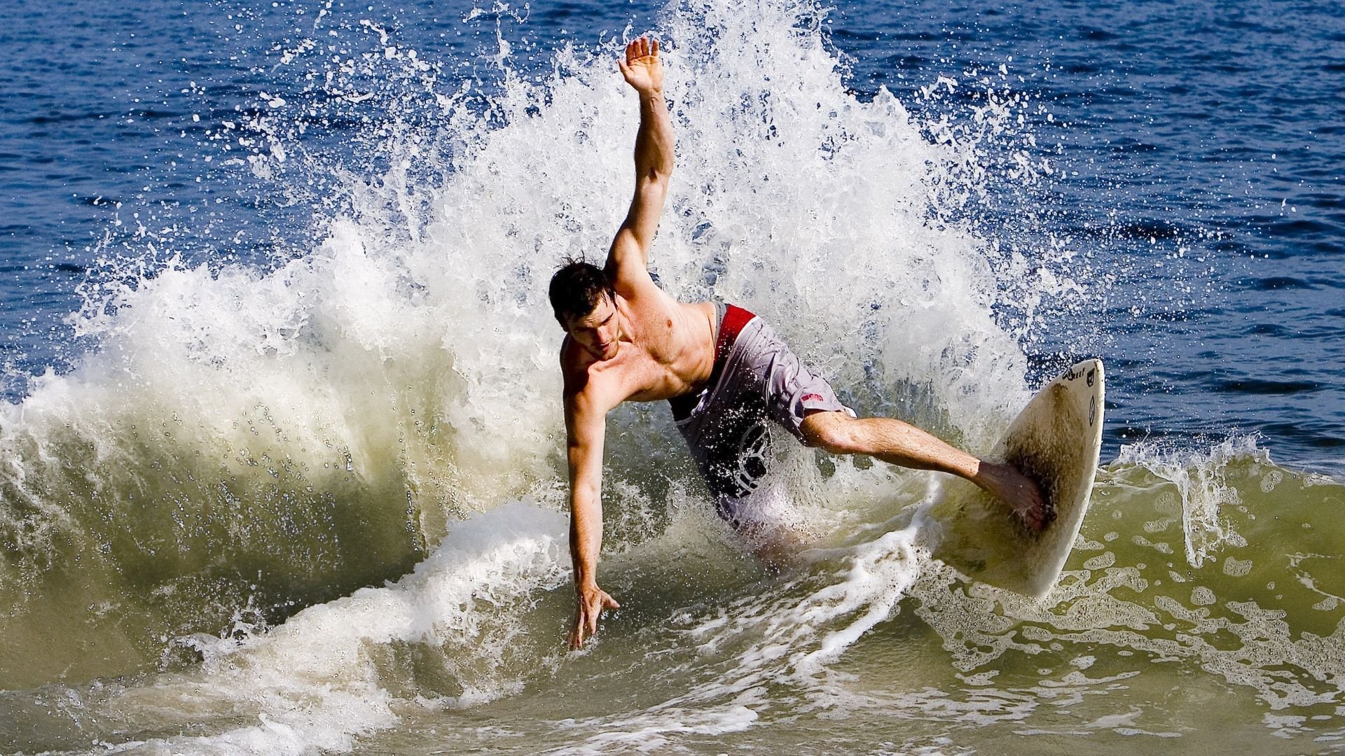 ATP1000上海大师赛 阿尔卡拉斯首夺亚洲大师赛冠军